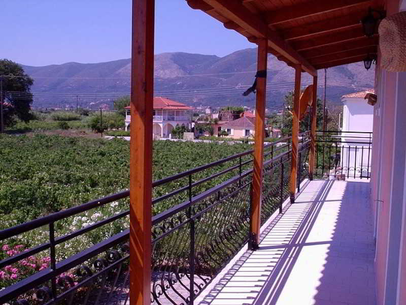 Eleni'S Garden & Castello Suites Alykanas  Extérieur photo